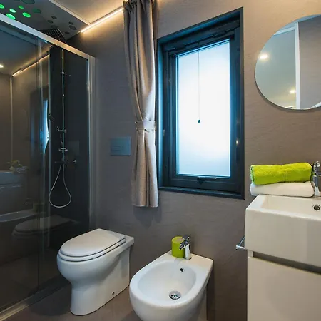 캠프장 Bergamini 페스키에라델가르다