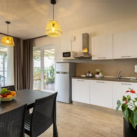 Bergamini אתר קמפינג פסקיארה דל גארדה